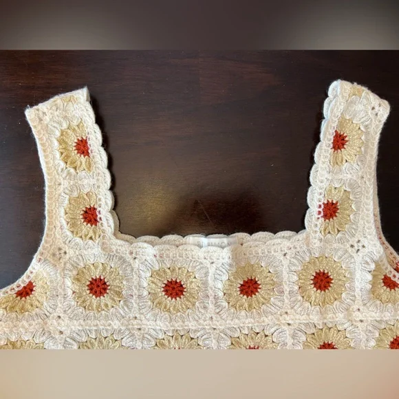 Rebellion Again Sunflower Crochet Top Cream Cropped Floral Womens Size L - Picture 15 of 16